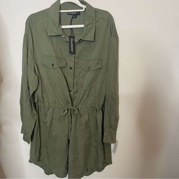 New Blank NYC GOOD and PLENTY GREEN SNAP FRONT BELTED DRESS XL - Picture 8 of 8